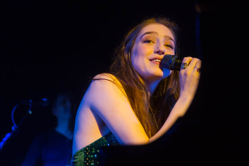 Birdy live at Den Atelier