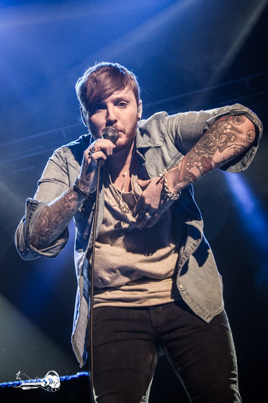 James arthur concert pictures